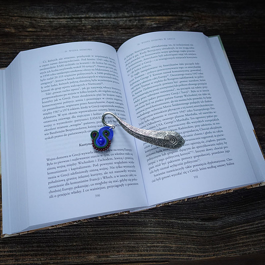 zakładki do książek Kocham Czytać -  zakładka do książki soutache