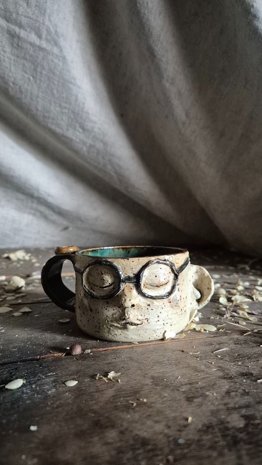 kubki Kubek dla okularnika, kubek dla mola książkowego, kubek z okularami