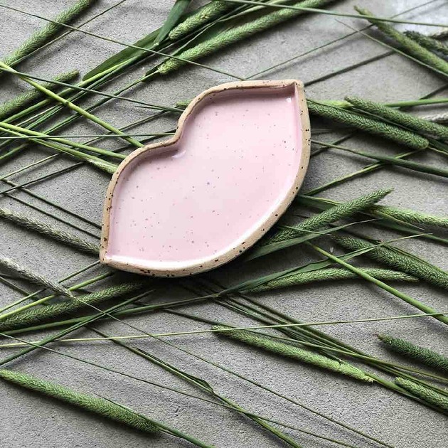 podkładki do kuchni "Usta" z serii "Rose" - Ceramiczne naczynie na biżuterię