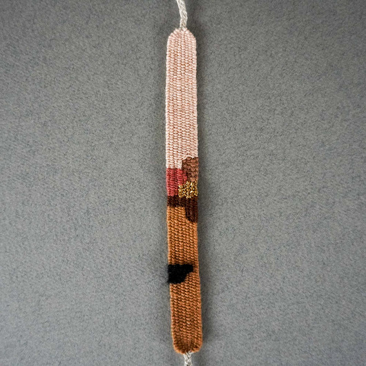 bransoletki na sznurku Bransoletka ręcznie wykonana na krośnie z nici - jesienny liść