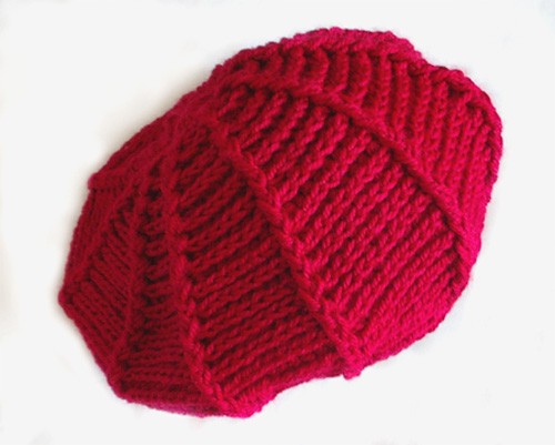 Czerwony beret eulalia