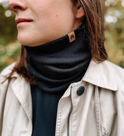 szale damskie KOMIN z 100% wełny merino - czarny