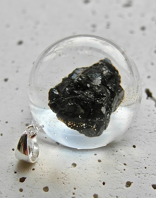 Wisiorek z węglem Grol Jewellery