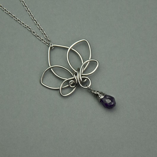 wisiory Wisiorek kwiat lotosu ametyst wire wrapping