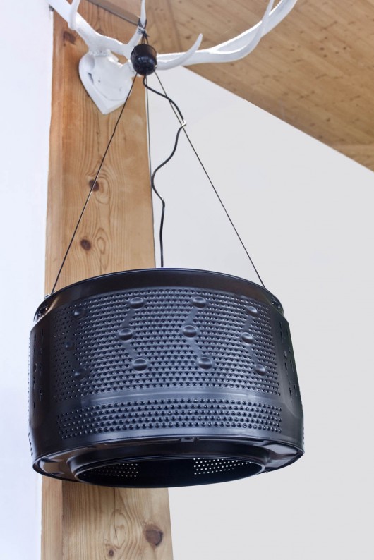 czarna lampa drum 100% recycling ekodizajn