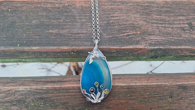 wisiory Wylot z gniazda - wisiorek