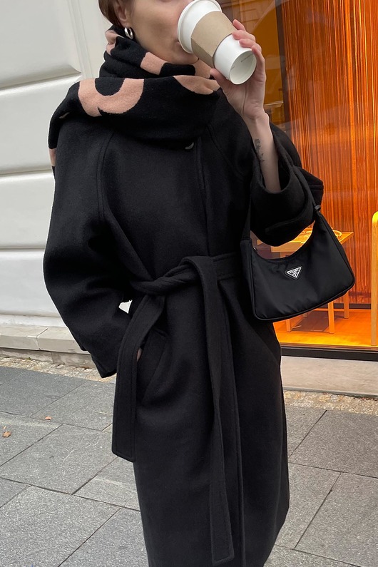 płaszcze damskie JUST BLACK płaszcz indywidualne zamówienie