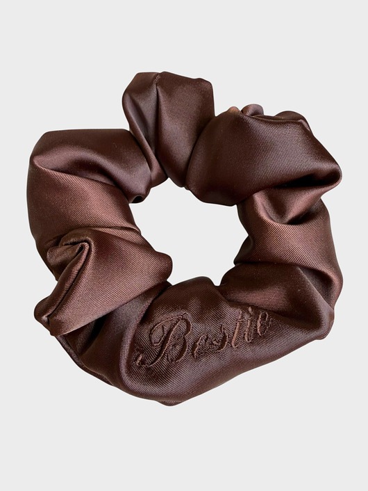 gumki do włosów Satynowa gumka do włosów scrunchie z haftem "Bestie"