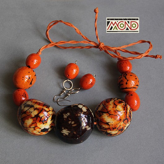 Pomarańczowo - brązowa Wilma z tagua (015)  Galeria Macondo