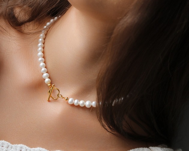 chokery Naszyjnik perły serduszko srebro 925 pozłacane