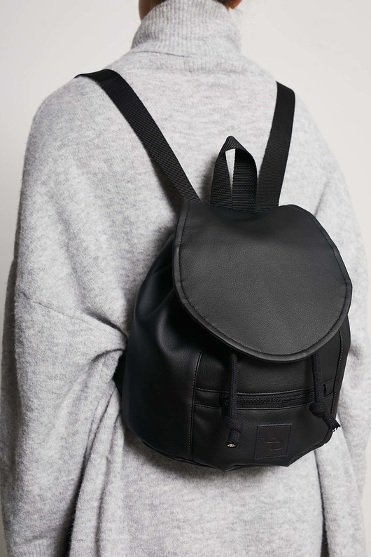 Czarny plecak damski / small casual black Lootbag