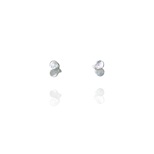 Srebrne drobne kolczyki z płatków- Jabłonka KOS jewellery