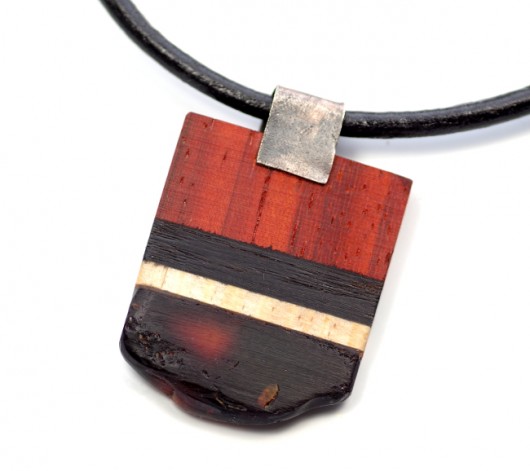 Wood&Amber Naszyjnik 2 Maszyneria