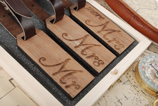 ZESTAW 3 personalizowanych zawieszek do bagażu MOODFORWOOD Studio