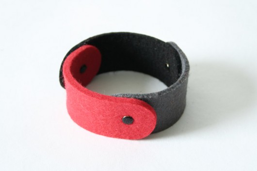 Black&red&gray moo studio