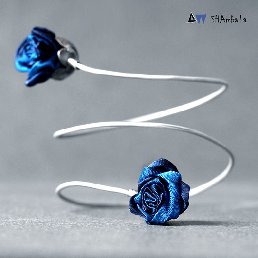 Granatowa bransoleta ze srebra BLUE ROSE SHAMBALA