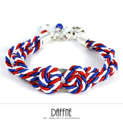 Sailor's Knot Bracelet by Daffne LOVINA PRINTS