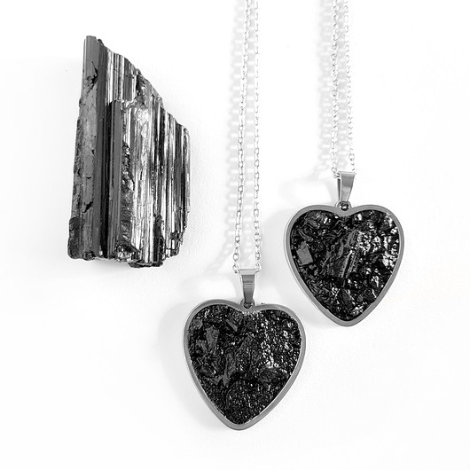 wisiory Czarny turmalin serce naszyjnik