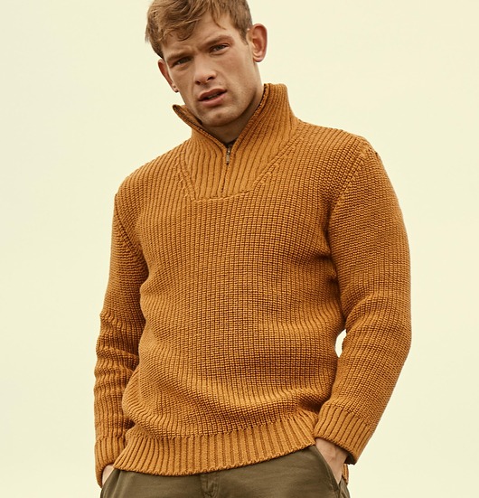 piękny irlandzki sweter w kolorze musztardowym IrelandsEye