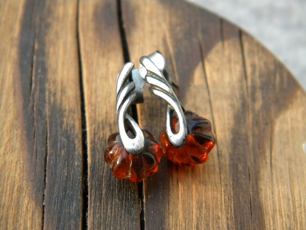 kolczyki wire wrapping brązowe kwiatki  - sztyfty