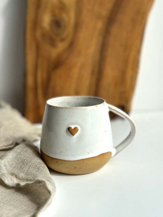 kubki Kubek Beczułka ręcznie robiony 320 ml - Biały z sercem