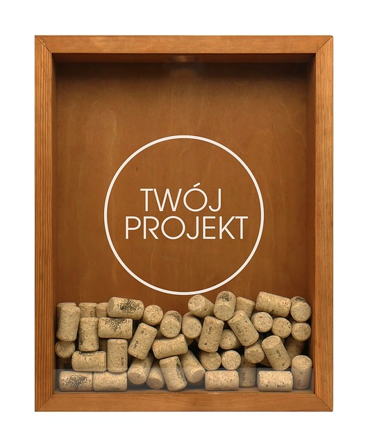 dodatki - różne Pojemnik na korki od wina lub piwa, skarbonka