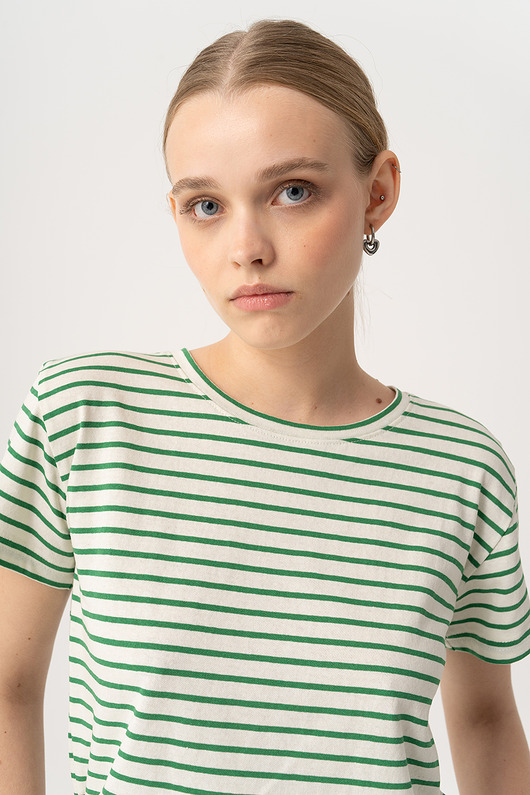 t-shirt damskie T-shirt BLOOM Classic