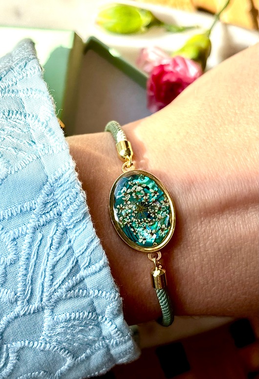 bransoletki na sznurku Bransoletka Dzika Marchew na Szmaragdzie