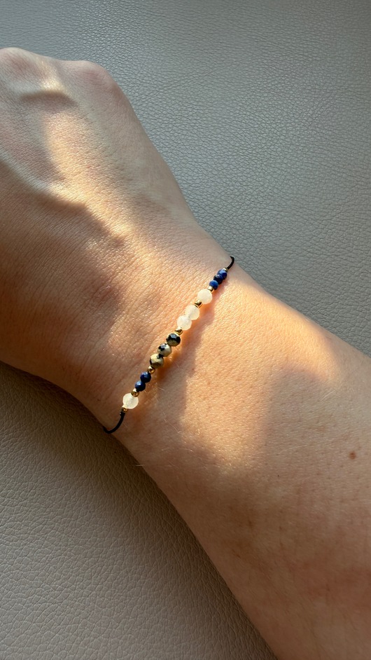 bransoletki na sznurku Bransoletka jaspis dalmatyński +kamień księżycowy + lapis lazuli + srebro