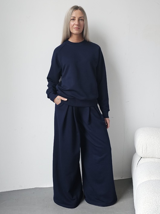 komplety damskie Sarai wygodny komplet bluza i szerokie spodnie z zakładkami Navy