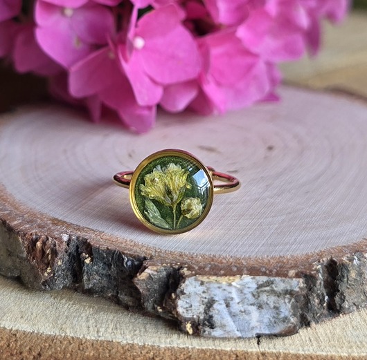 pierścionek z żywicy Pierścionek złoty żółty kwiat prawdziwy żywica dziewczęcy gipsówka