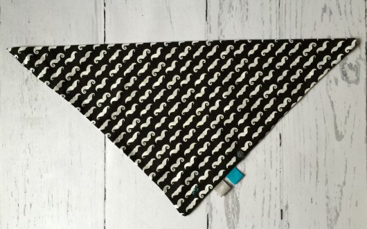 Apaszka, chustka dla dziecka wąsy KG Handmade
