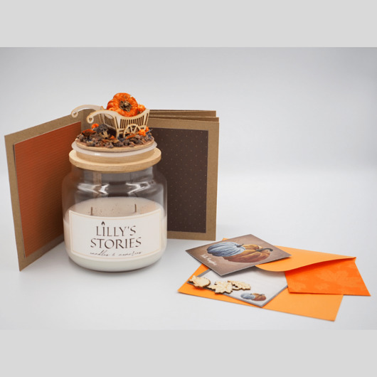 świeczniki i świece Box prezentowy "The Pumpkin Field Story"- Świeca z albumem