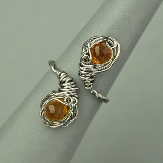 pierścionki - różne Pierścionek regulowany miodowy granat wire wrapping