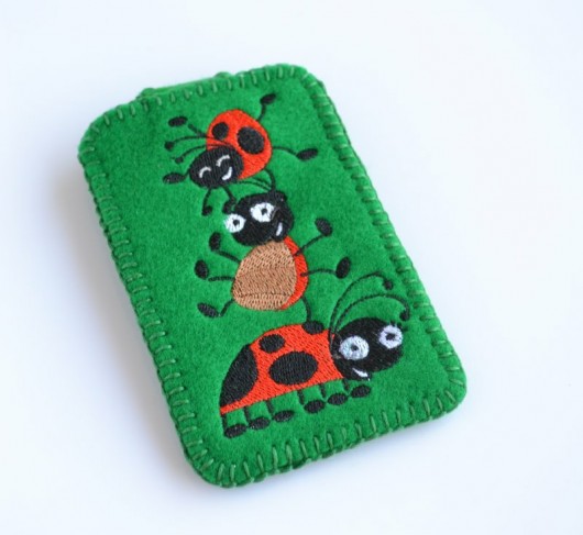 szalone biedronki- etui na telefon Tulis