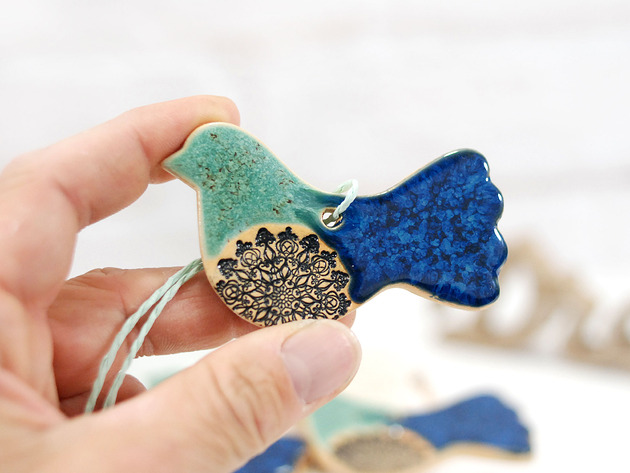 ozdoby wielkanocne Turkusowe ptaszki w locie - ceramiczne ozdoby wiszące