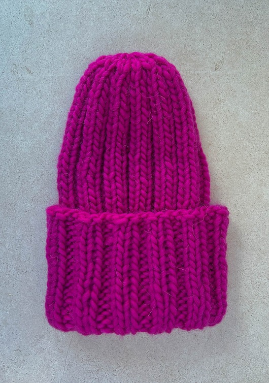 czapki damskie Buran - zimowa czapka z wełny peruwiańskiej biskupi