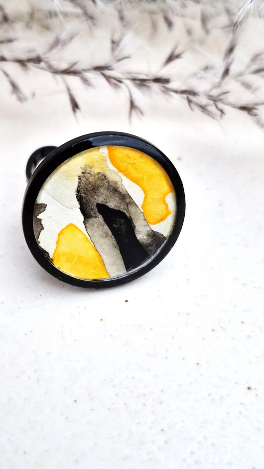 pierścionek z żywicy Pierścionek z kolekcji Gąska