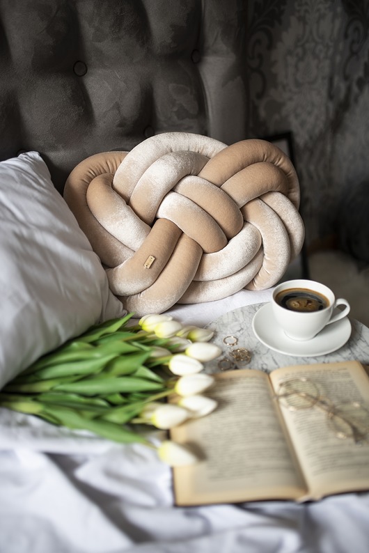 poduszki supły SupełPillow aksamitny beż