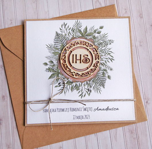 kartki na komunię Kartka, PERSONALIZACJA : I Komunia Święta : drewno IHS