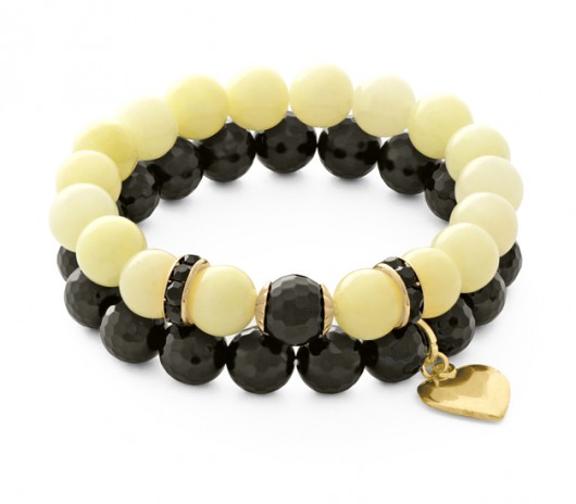 Onyx & yellow jade with beads & pendant. Lavoga