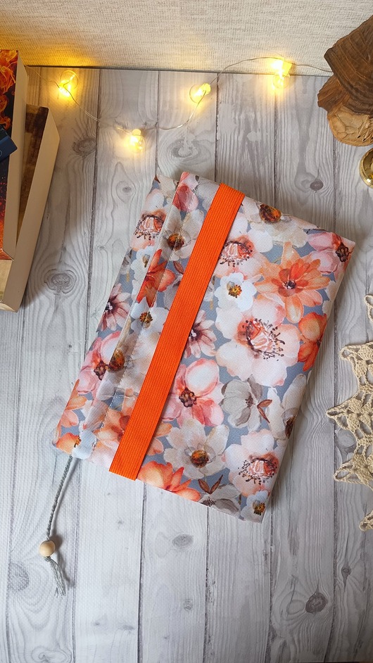 pokrowce i etui - różne Etui otulacz pokrowiec na książkę