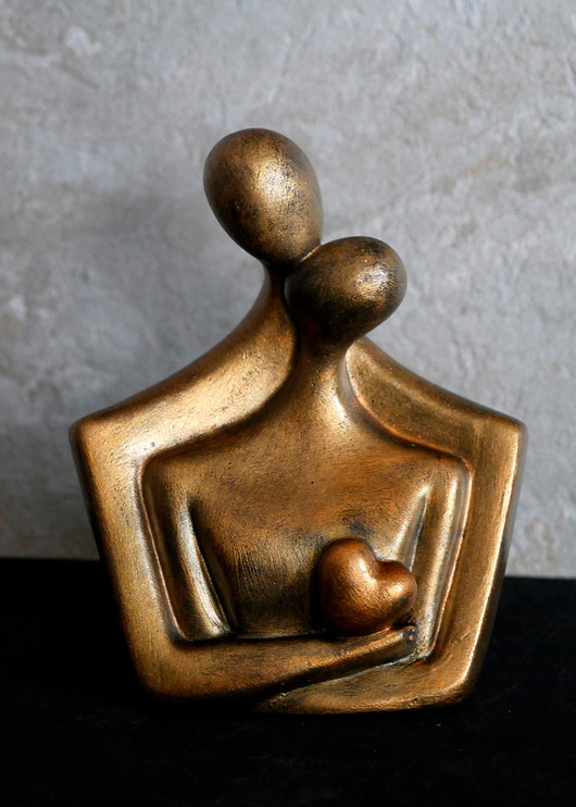 figurki i rzeźby Zakochani rzeźba z gipsu prezent ślubny wys. 12 cm