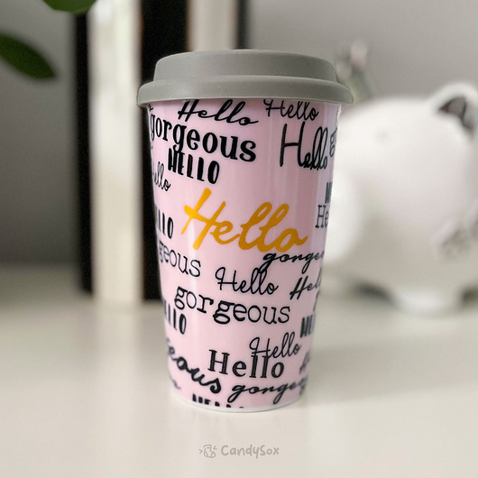 kubki Kubek z pokrywką silikonową z napisami Hello Gorgeous, 400 ml