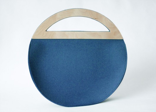 Round felt bag Turquise moo studio