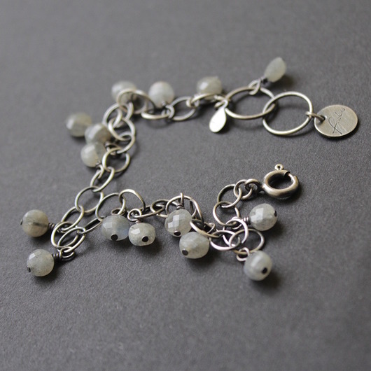 bransoletki z kamieni naturalnych Bransoletka Labradorytka do szarości