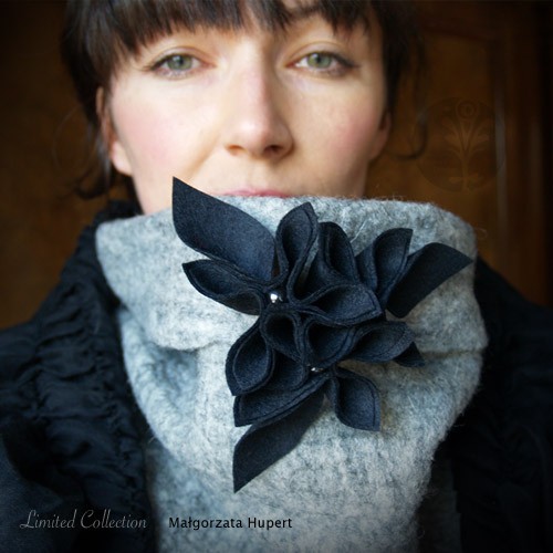 Czarna z hematytem FlowerFelt Design