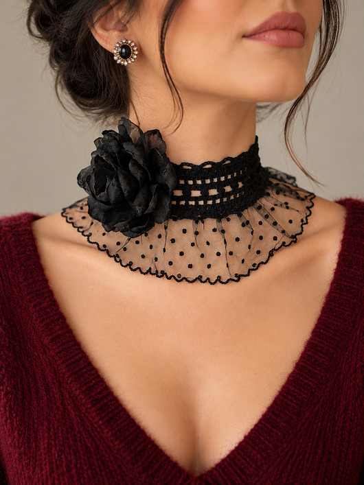 chokery Czarny koronkowy retro naszyjnik z czarną koronkową różą