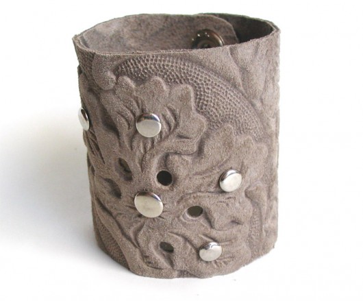 Skórzana bransoleta ornament Mikashka