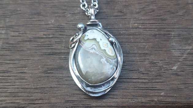 wisiory Delikatny agat - wisiorek